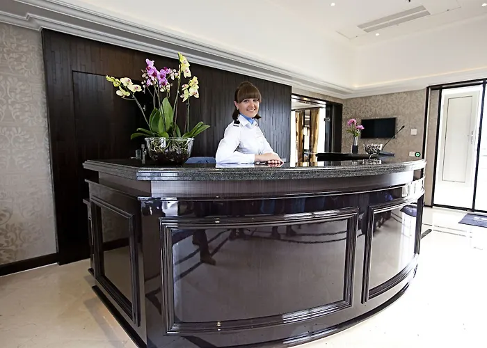 Select Ms Charles Dickens - Hotel 4*